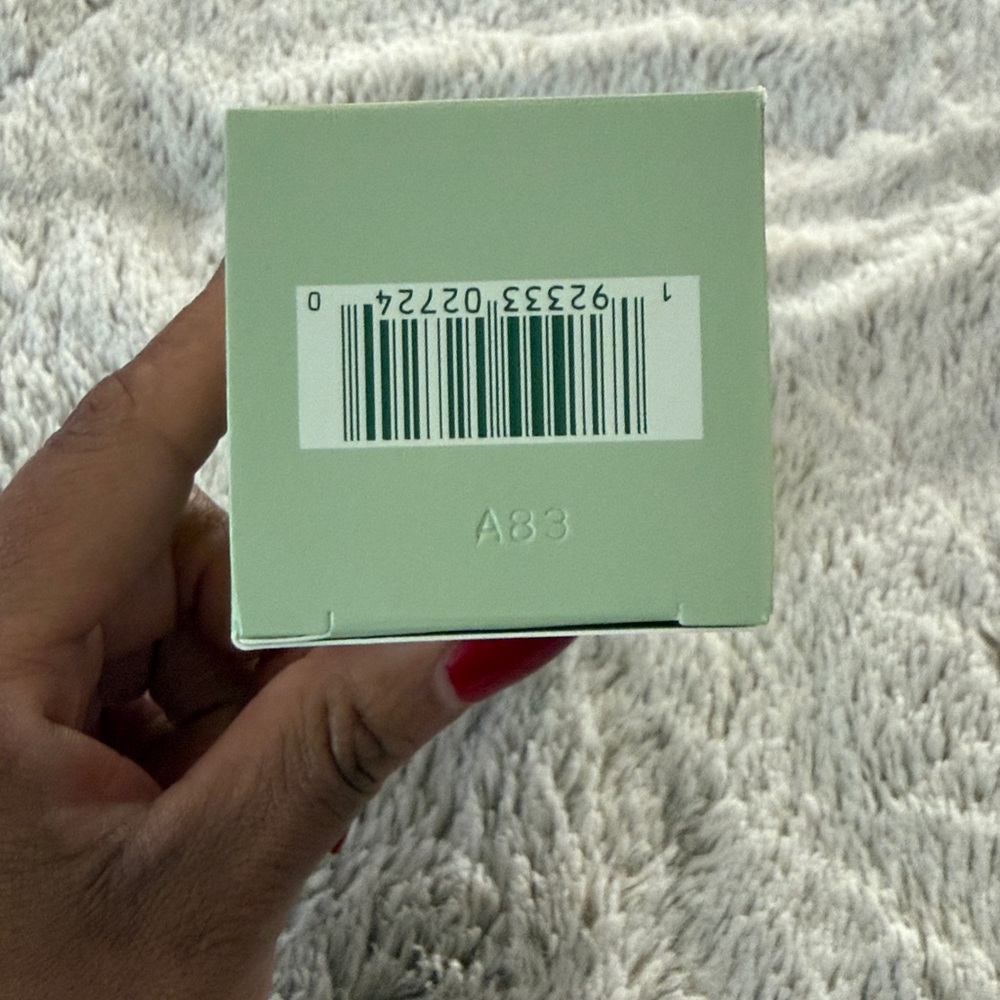 Clinique: Even Better Clinical Radical Dark Spot Corrector - Picture 5 of 5